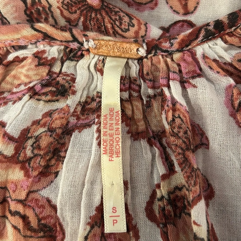 Free People Pinkish/Maroon and White Floral Tunic Blouse - Picture 4 of 6